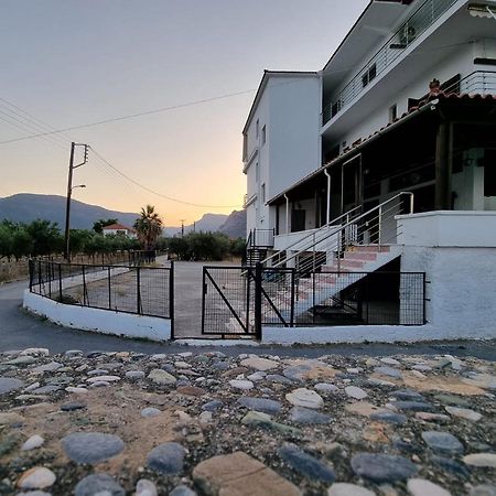 Thassa Beach Apartment No1 Leonídio Kültér fotó
